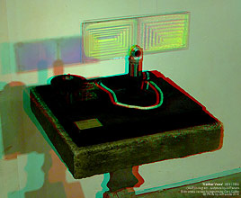 Aether Vane - sculpture -  hologram by Al Razutis revised 1984 with dichromate holograms by Gary Cullen  in anaglyph 3D