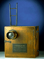 front view of Lumiere Cinematographe camera-projector